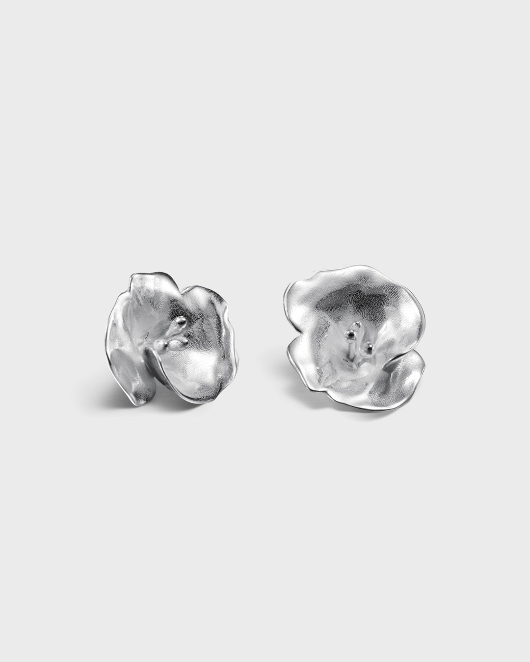 Midsummer Night Rose ピアス ハーフ(右)