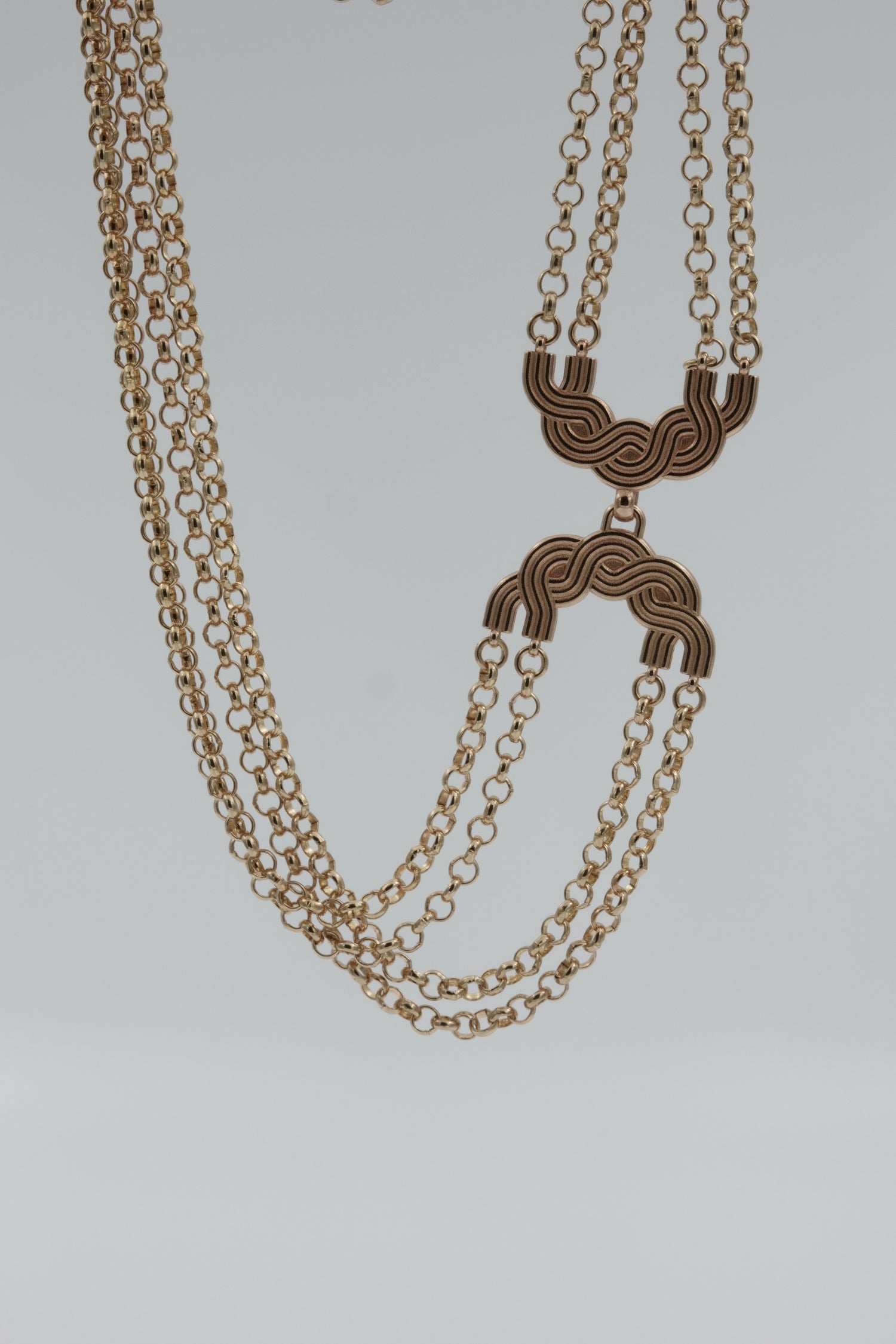 Kalevala-Pidetty-Louhetar-kaulakoru-pronssi