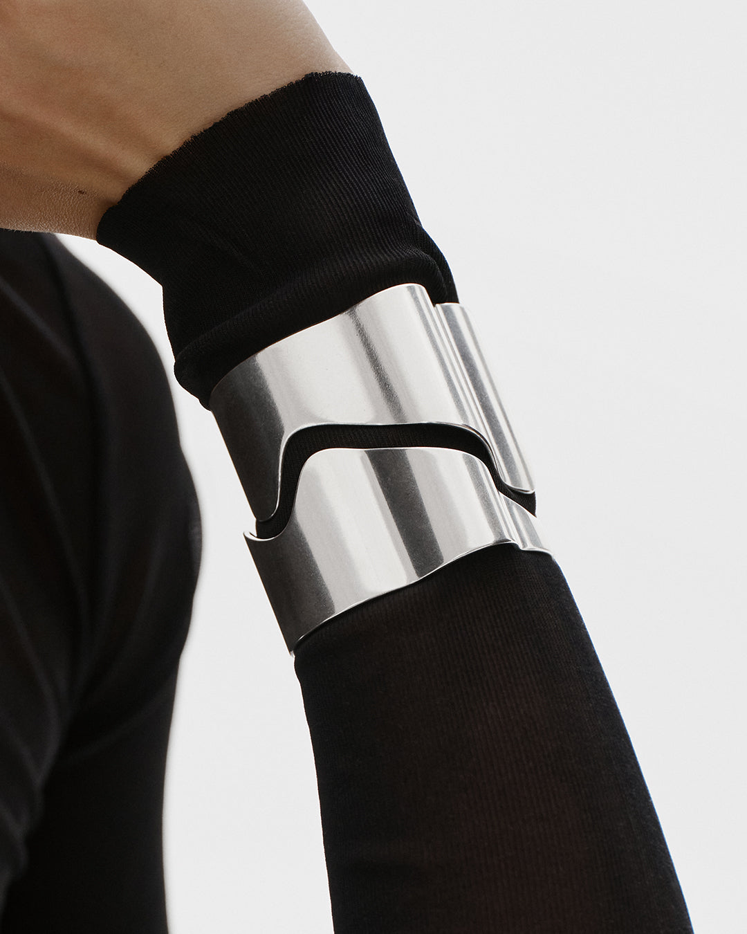 Alluring Bracelet wide silver