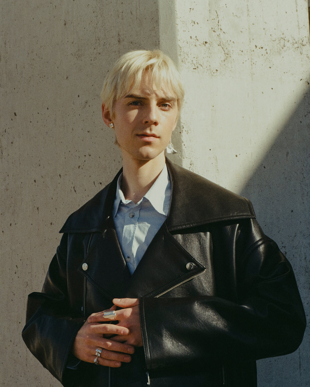 Mikko-Puttonen-Galaktinen-tuuli-ja-Volans-korvakorut