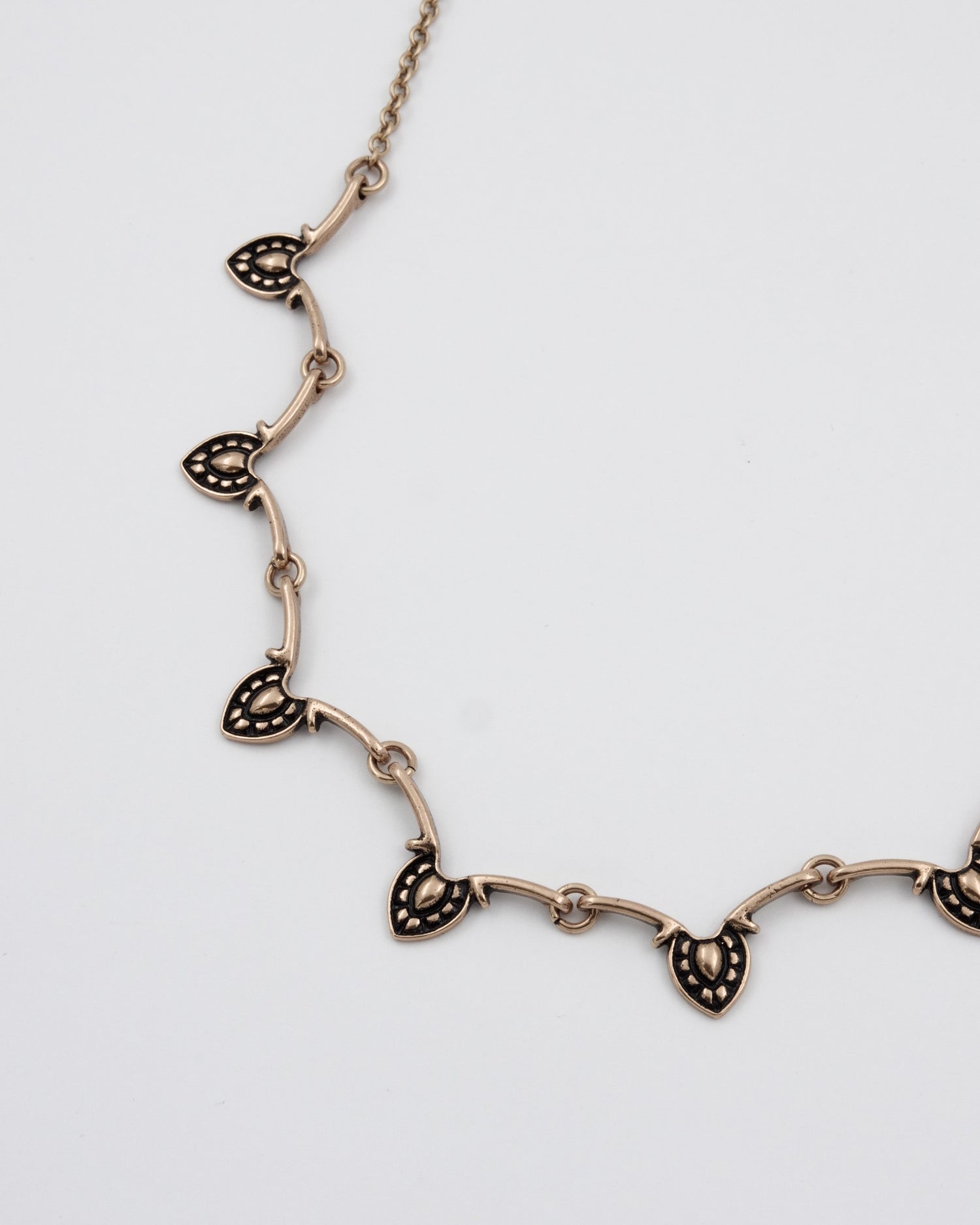 Pidetty Helinä-kaulakoru 42/45 cm pronssi