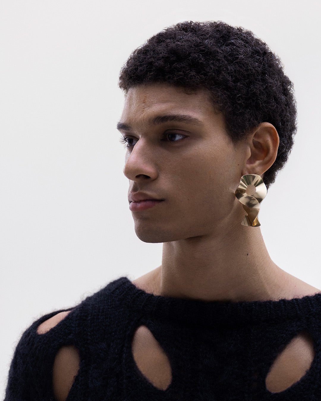 Vetovoima ラージピアス ハーフ(右)