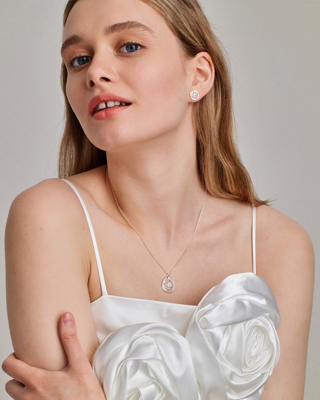 Filigree Stud Earrings Silver