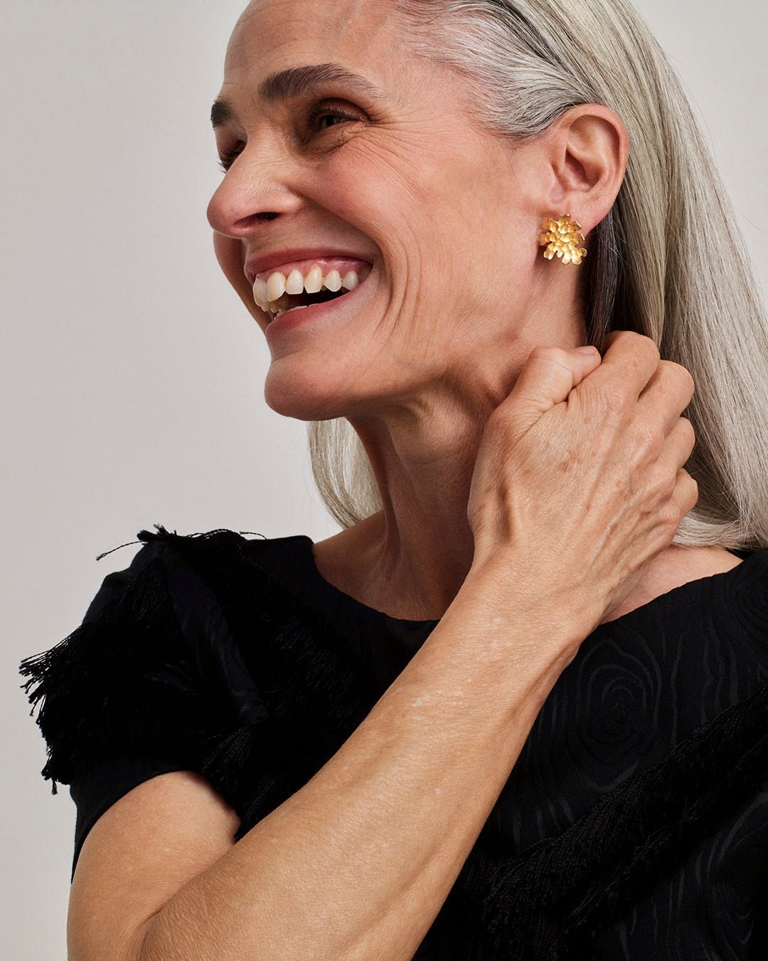 Tundra-korvakorut pienet pronssi