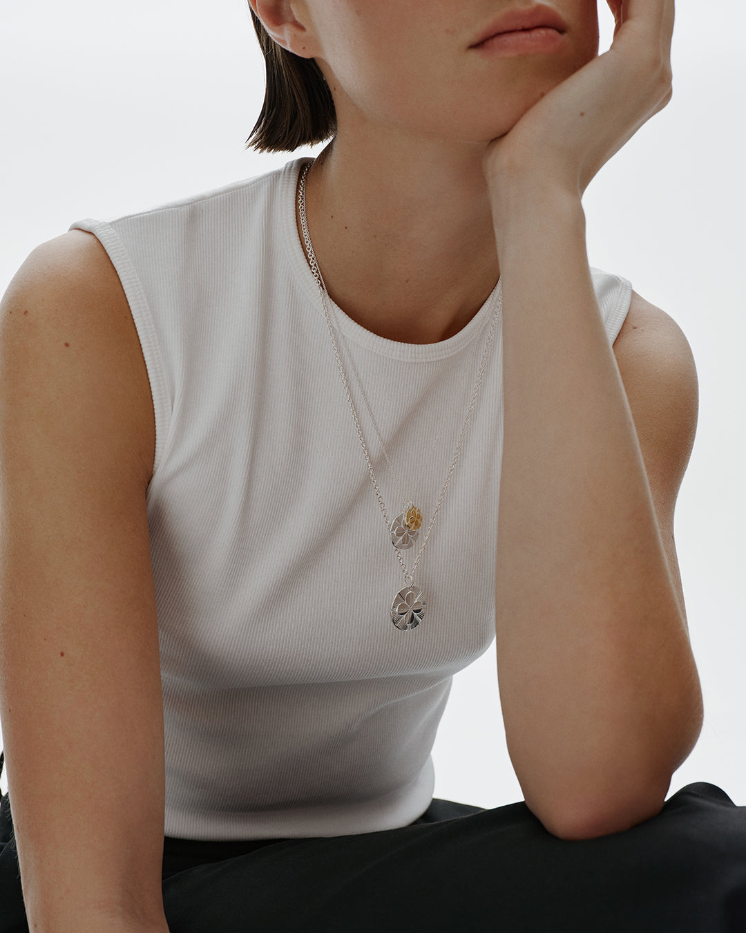 Amuletti Neliapila ネックレス ラージ シルバー