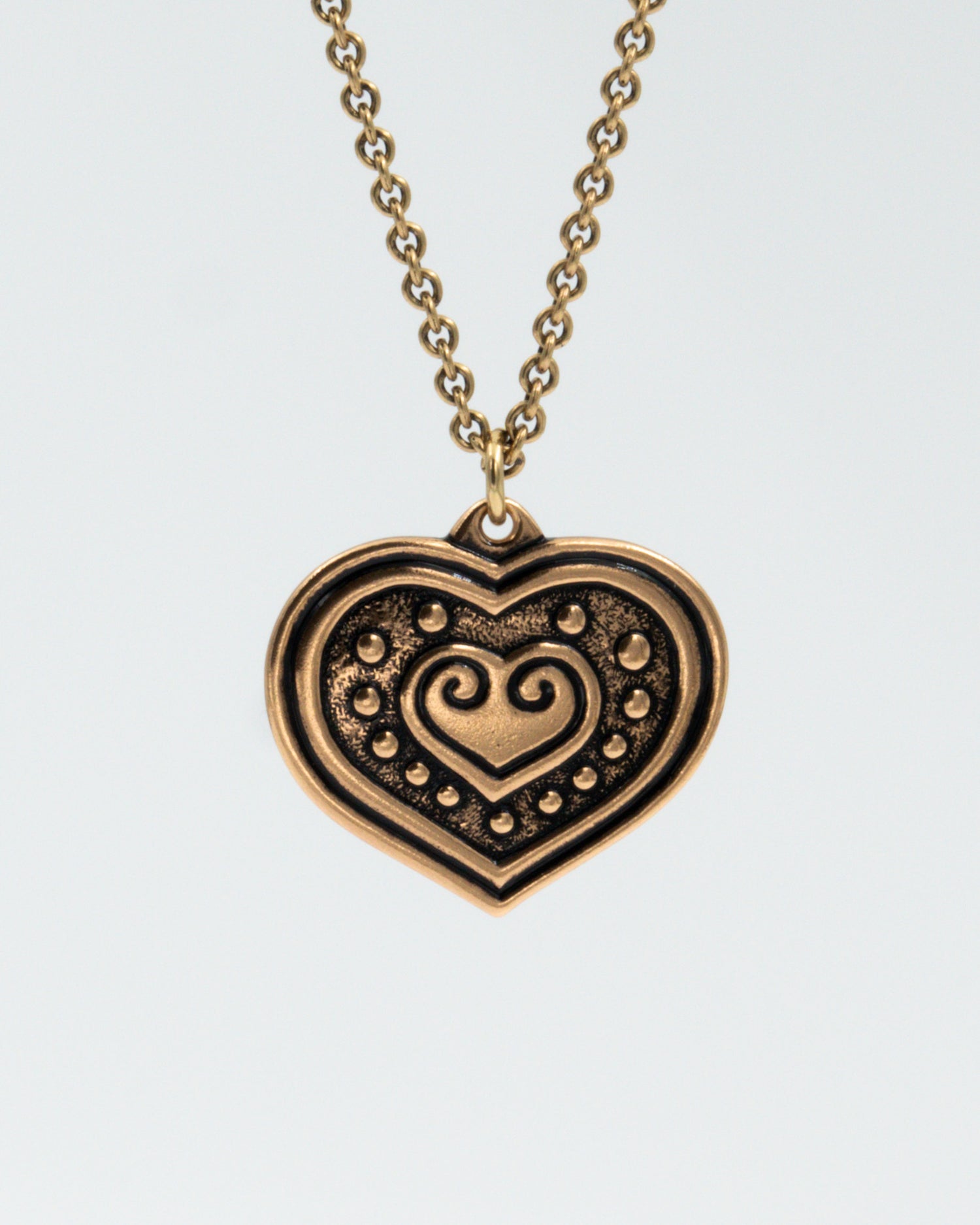 Pidetty Euran sydän -riipus iso 70 cm pronssi